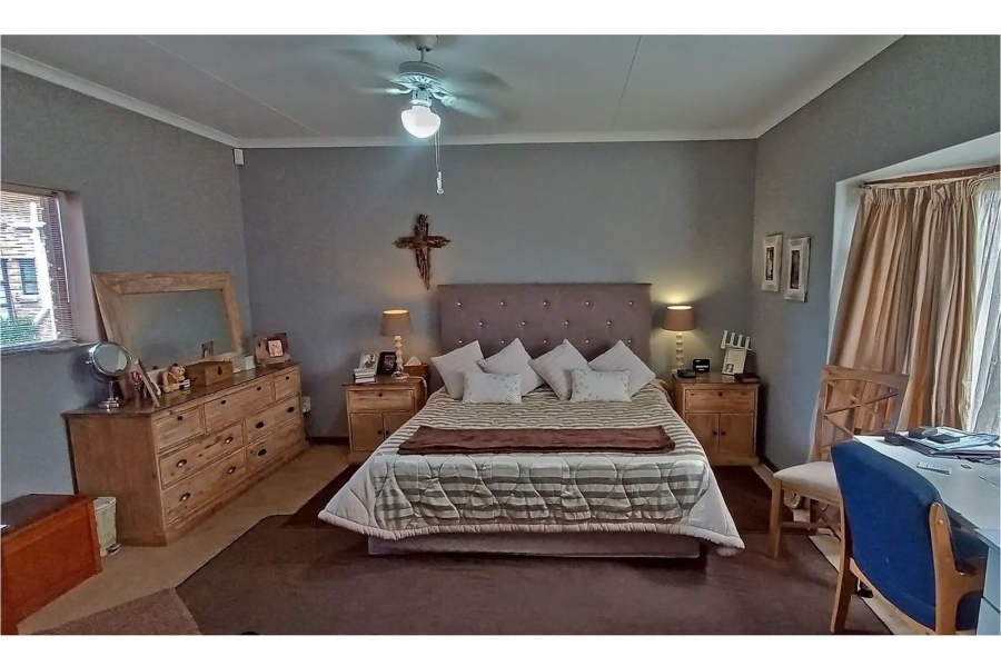 2 Bedroom Property for Sale in Hersham Western Cape